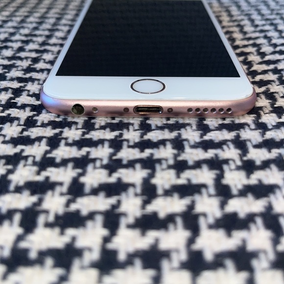 iPhone 6S with original box - Picture 4 of 10